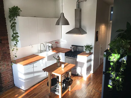 Sold by HomeDax Real Estate | media 19