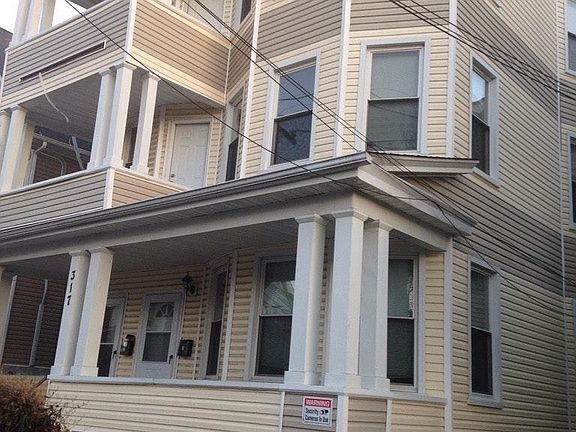 3rd image of 317 Maplewood Ave Floor 1