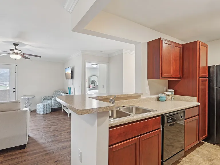 Nicholas Place Apartments — Photo 47