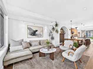 3532 W 21st St SW, Calgary, AB T2T 5B4