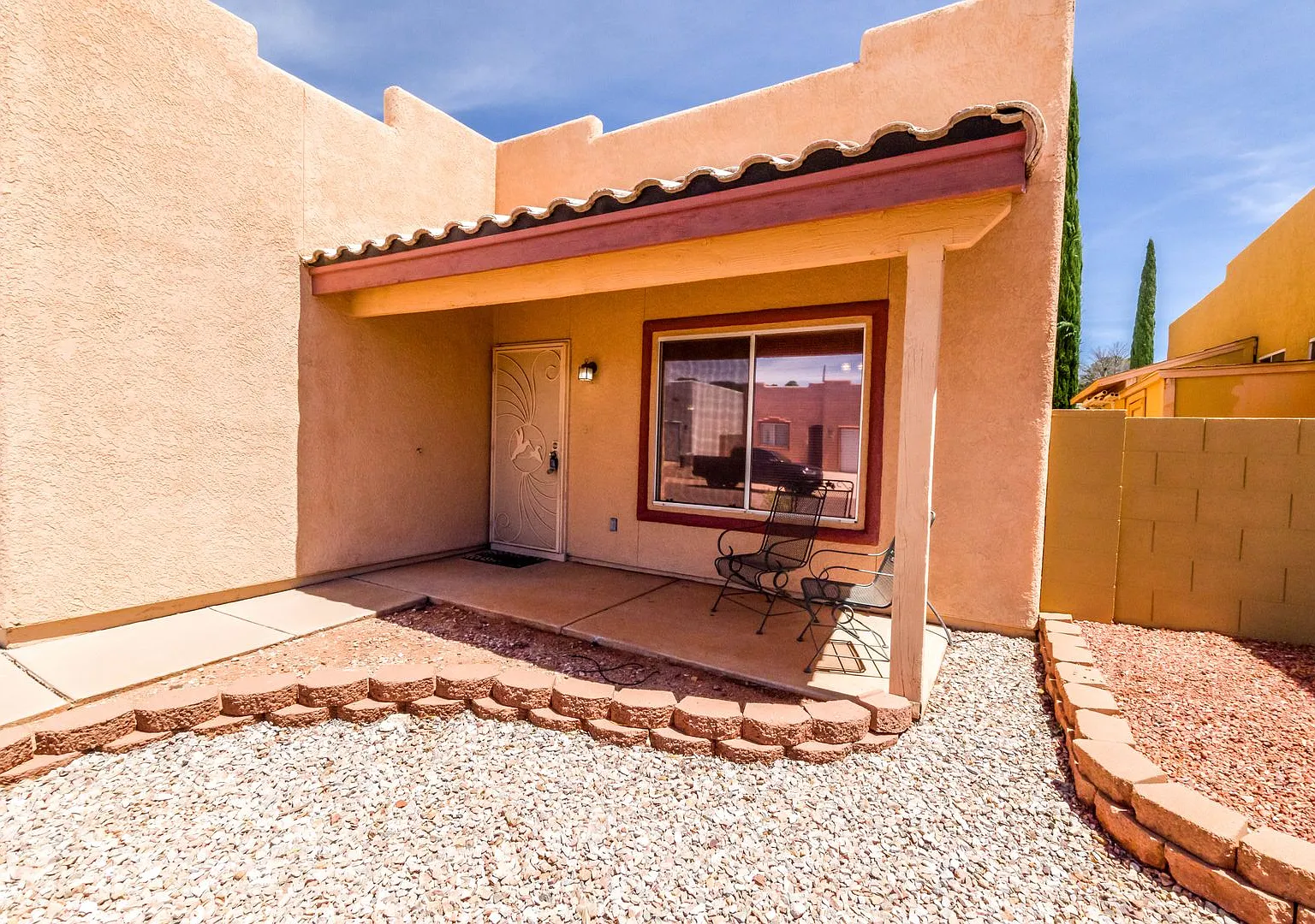 Beautiful Patio Home! 3 Bedrooms, 2 Bath, Split Floor Plan, Central A/C with 2 Car Garage — Photo 3