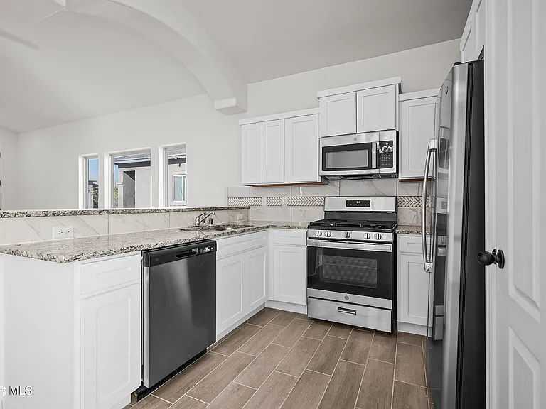 14328 Chris Zingo Ln — Photo 9