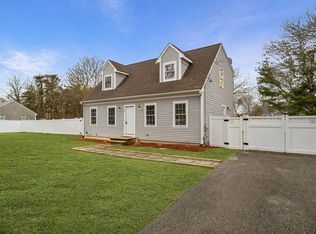 49 Orrs Ave, Barnstable, MA 02630