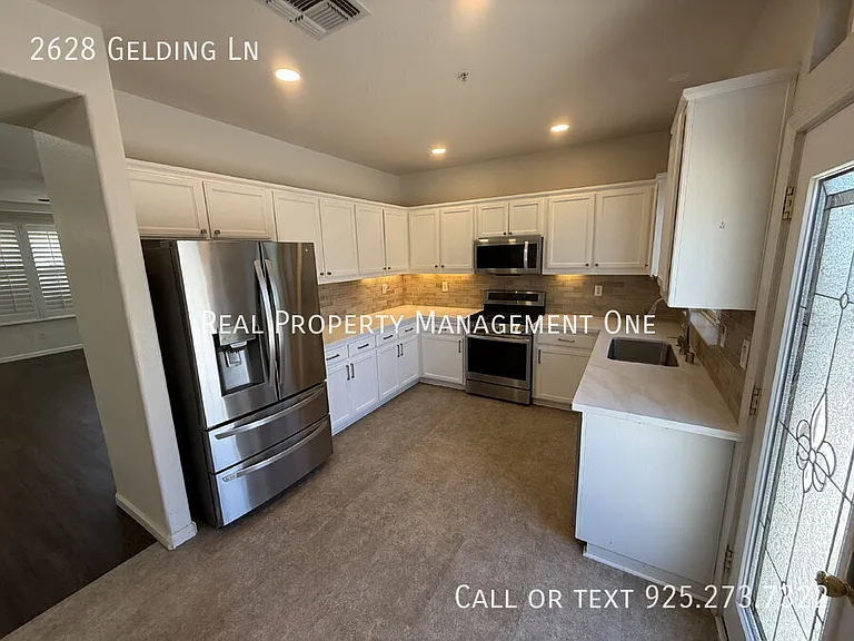 2628 Gelding Ln — Photo 9