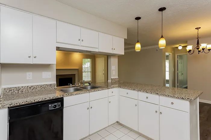 1649 Meadow Oak Ct — Photo 5