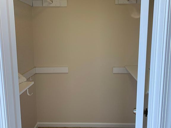 5th image of 837 Little Bay Ave #E