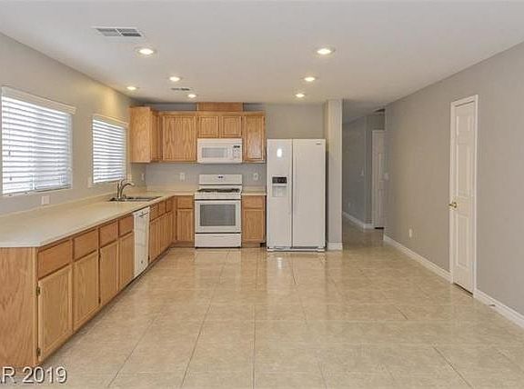 4th image of 5020 Rapid River Ct