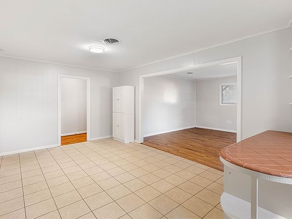 5th image of 1205 Haines Dr