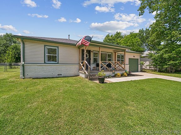 2nd image of 1642 S Ash Pl