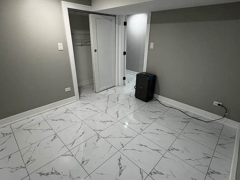 1427 N Lawndale Ave #BASEMENT — Photo 4