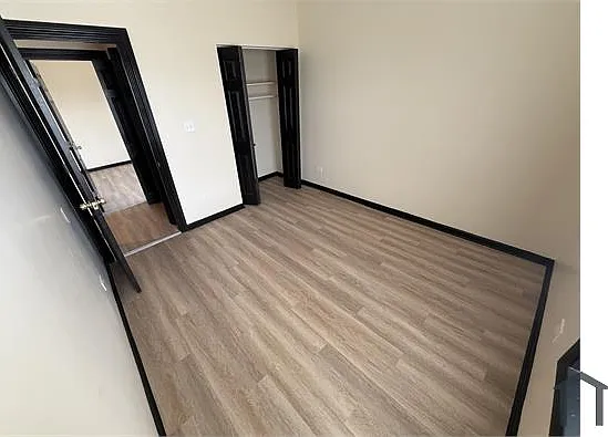 5334 W Madison St — Photo 8