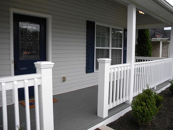 3rd image of 7903 Grandmeadow Ln