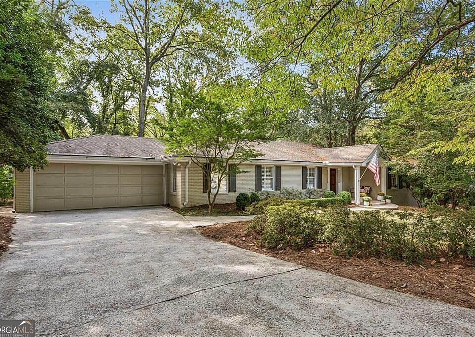1st image of 141 Laurel Forest Cir NE