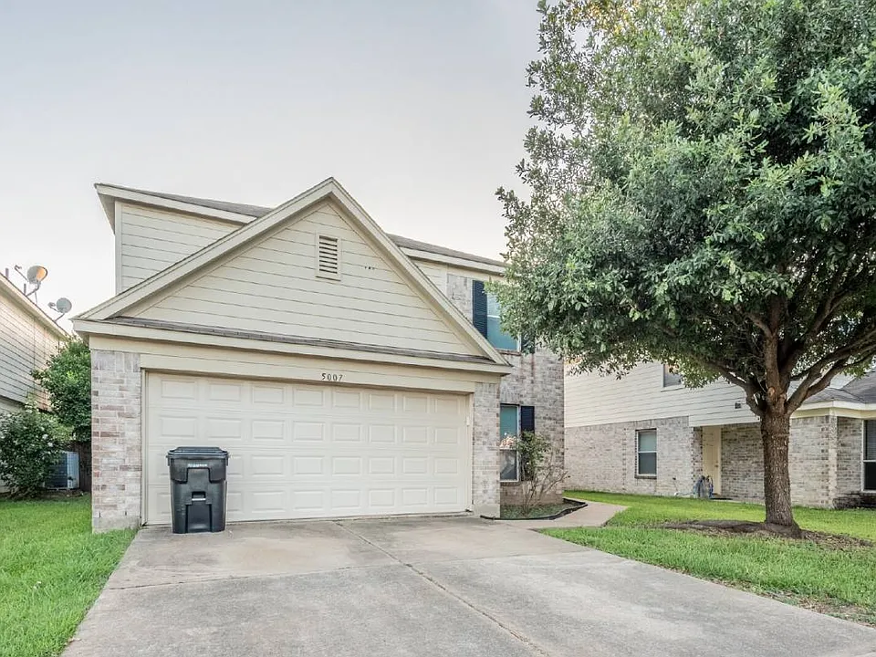 5007 Oak Stand Ct