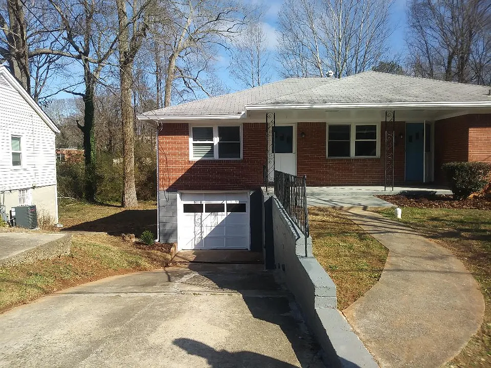 1315 Clermont Ave #1315