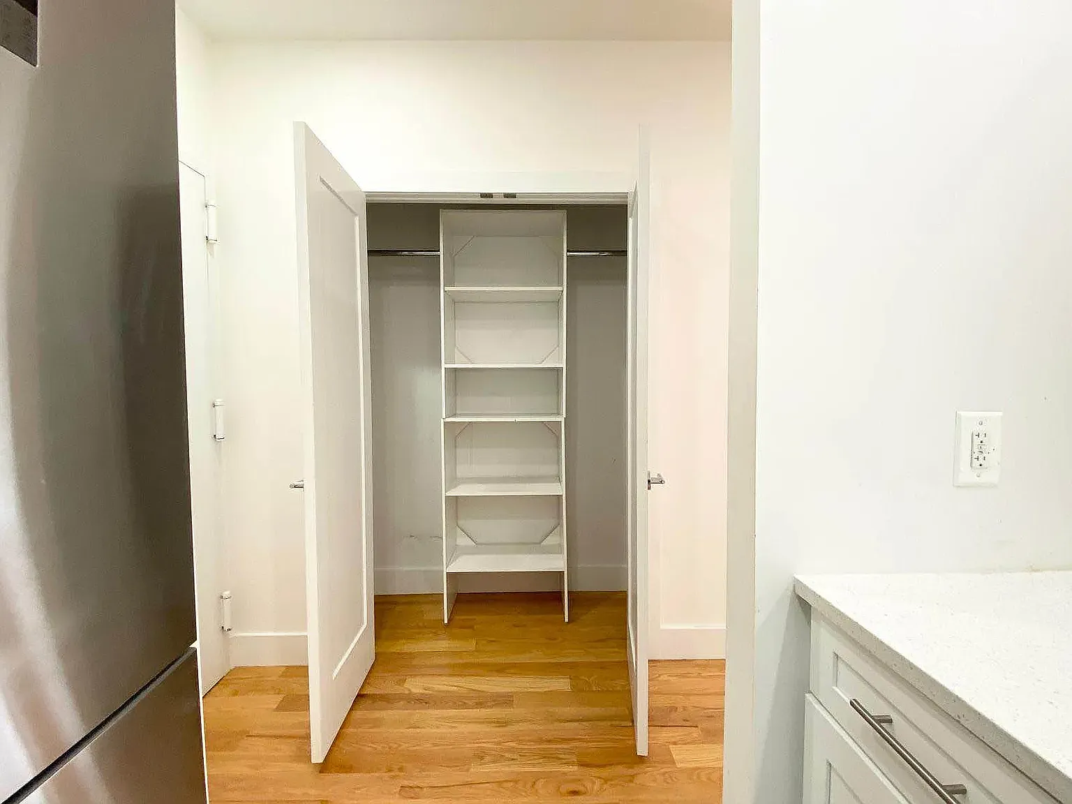 539 Lenox Avenue — Photo 4