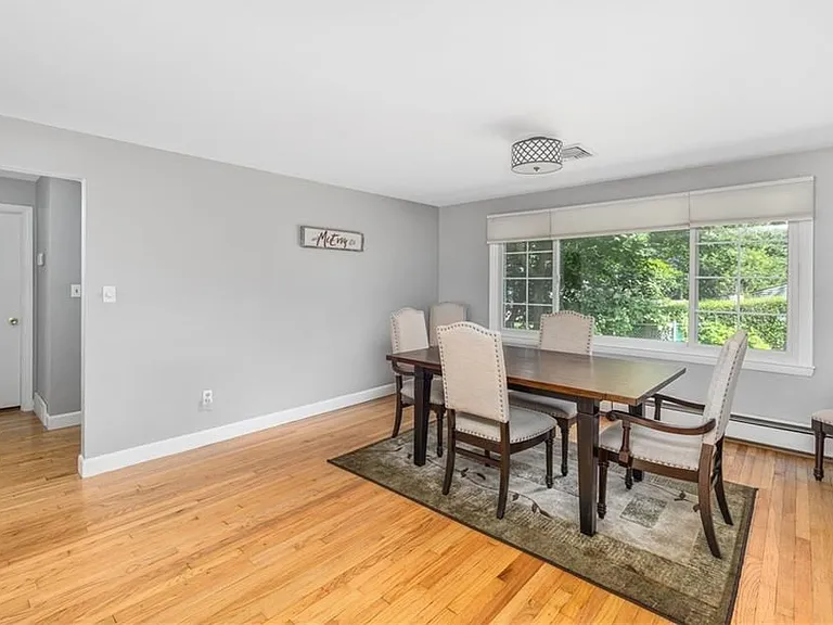 288 Green End Ave — Photo 11