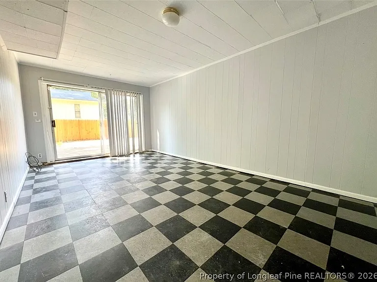 7013 Darnell St — Photo 38