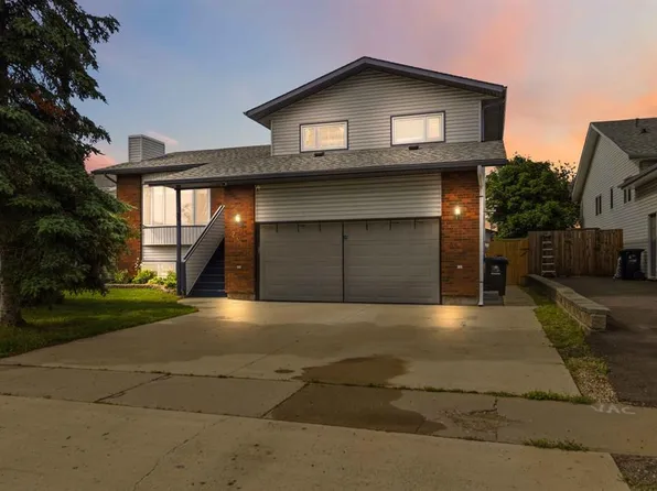 213 NW Bacon Pl, Wood Buffalo, AB T9K 1Z8