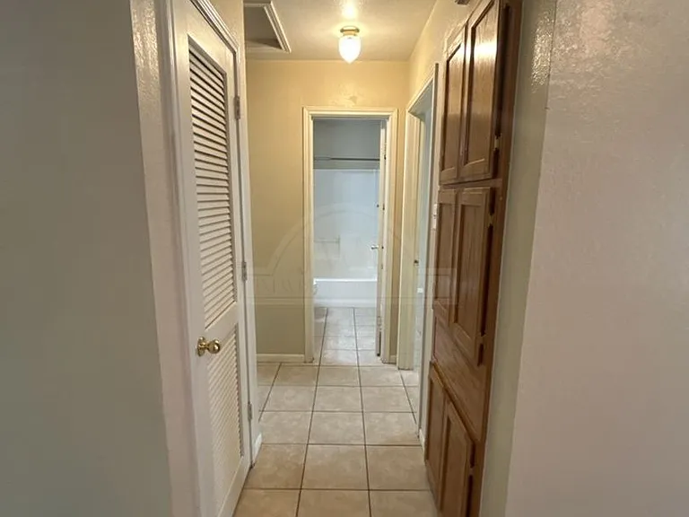 1905 Windward Dr — Photo 7