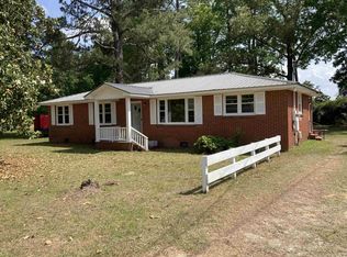 303 Cribb St, Hemingway, SC 29554