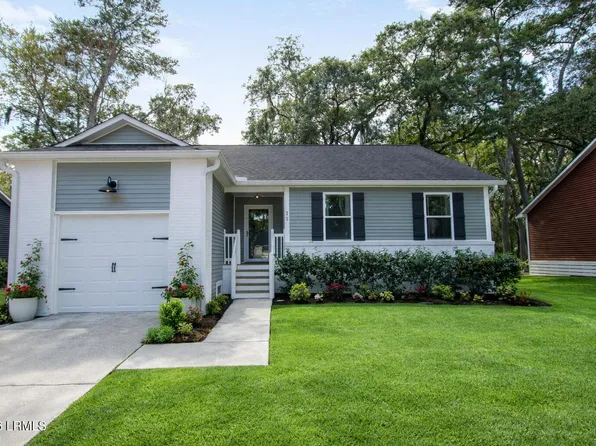 15 Canopy Ln, Saint Helena Island, SC 29920