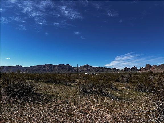 3rd image of 3129 S Peridot Road