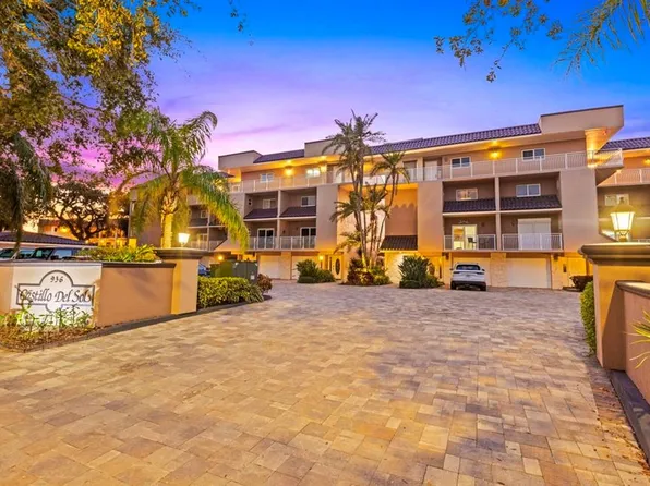 936 PINELLAS BAYWAY S #T10, ST PETERSBURG, FL 33715