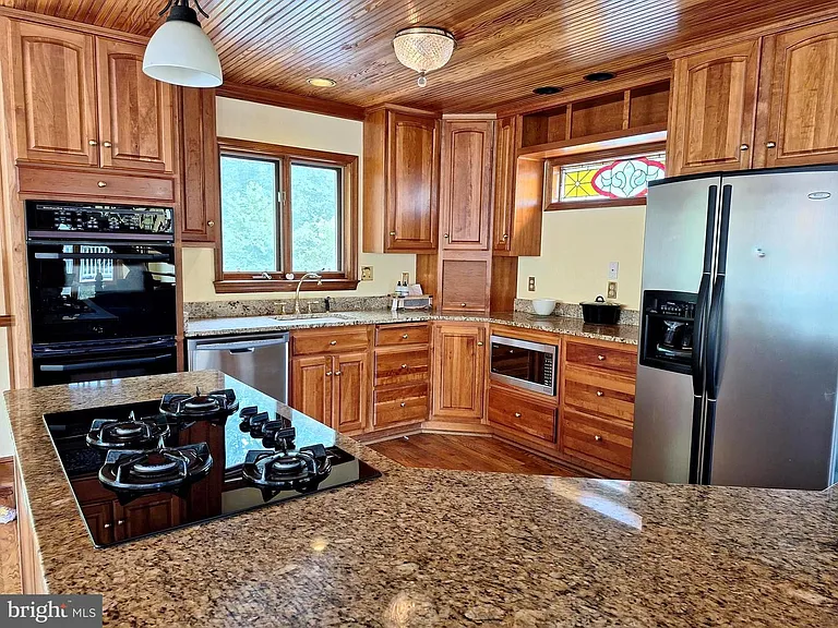 9078 Knoll Run Ln — Photo 6