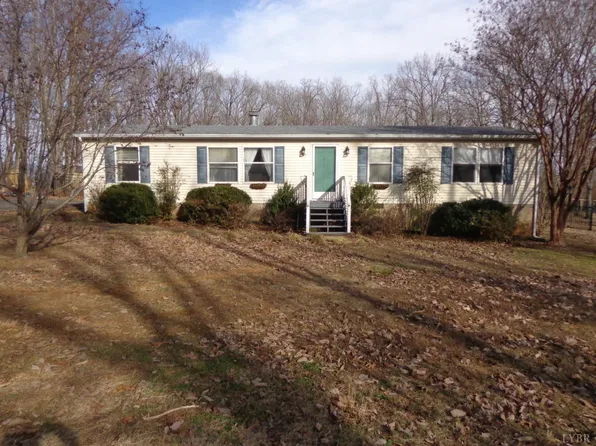 2395 Crockett Rd, Forest, VA 24551
