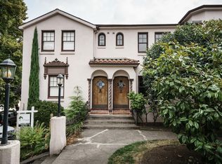 2250 NE Flanders St APT 10, Portland, OR 97232