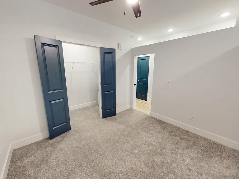 Factory 52 Apartments — Photo 24