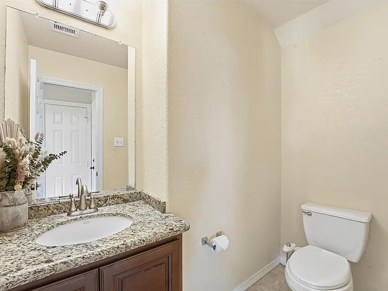 6215 Lake Chase Ct — Photo 12