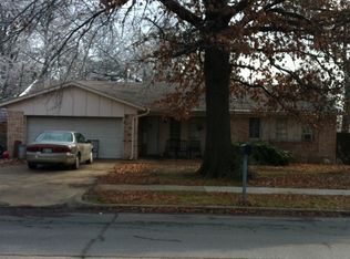 1402 N Chambers Ter, Claremore, OK 74017