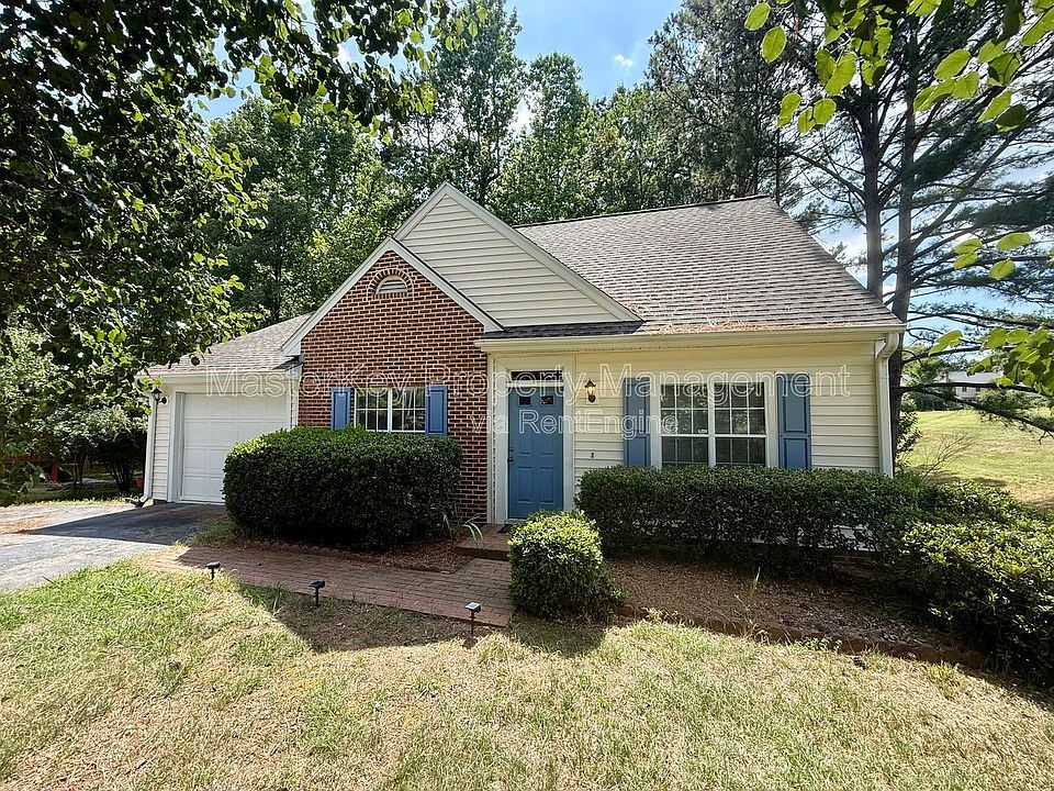 1st image of 327 Saint Thomas Dr