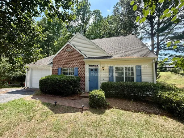 327 Saint Thomas Dr, Chapel Hill, NC 27517