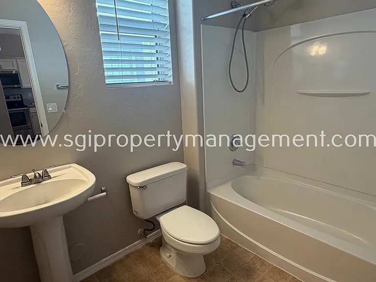 156 W Campbell Ct — Photo 9