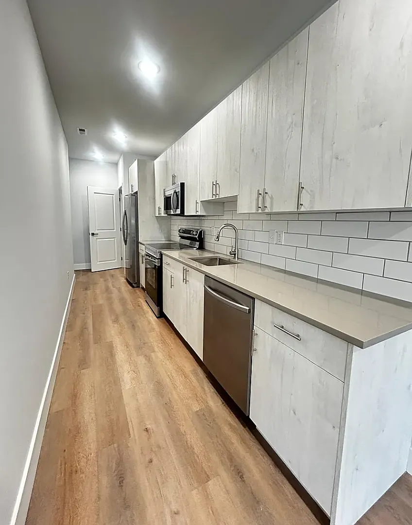 1229 Hilton St — Photo 2