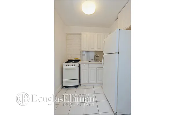 Sold by Douglas Elliman | media 4