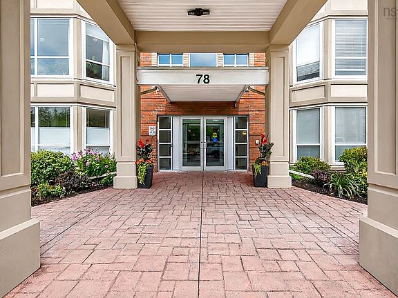 2nd image of 78 Regency Park Dr #207