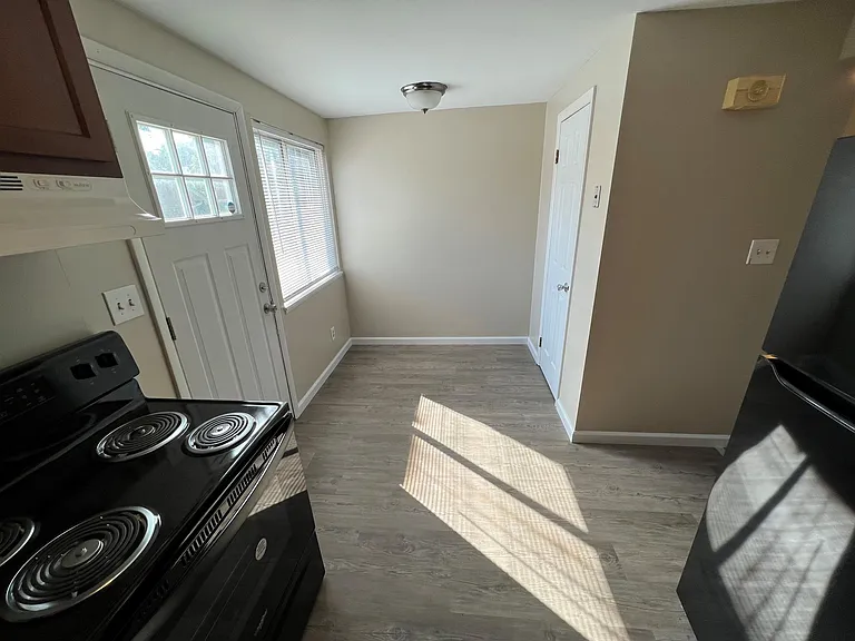 59-77 Denrose Dr #DR59B — Photo 6