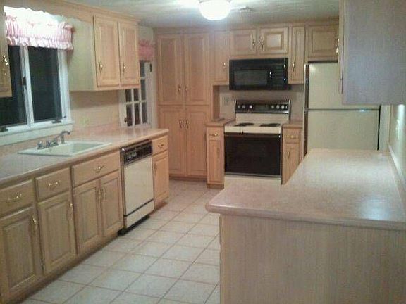 4th image of 69 Brookside Dr