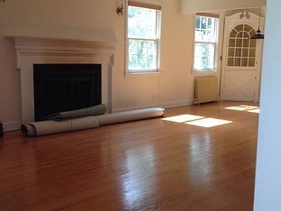 2nd image of 25 Bayview Ct