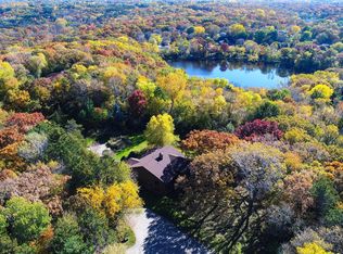 1310 Deerwood Dr, Eagan, MN 55123