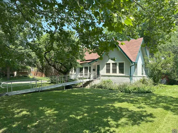 1300 SW High Ave, Topeka, KS 66604