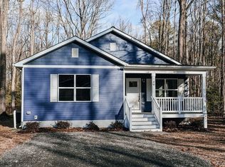 49 Pinewood Ln, Colonial Beach, VA 22443