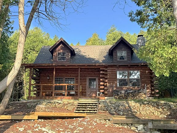 2nd image of 2096 Gudmundsen Dr
