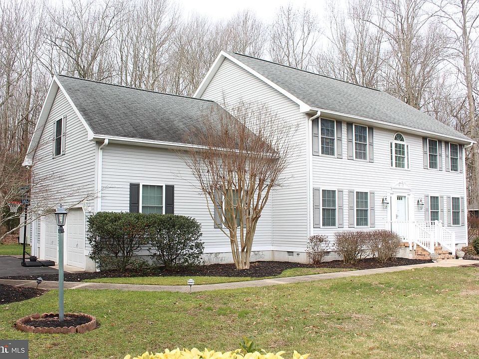 1st image of 206 Woodlands Ct