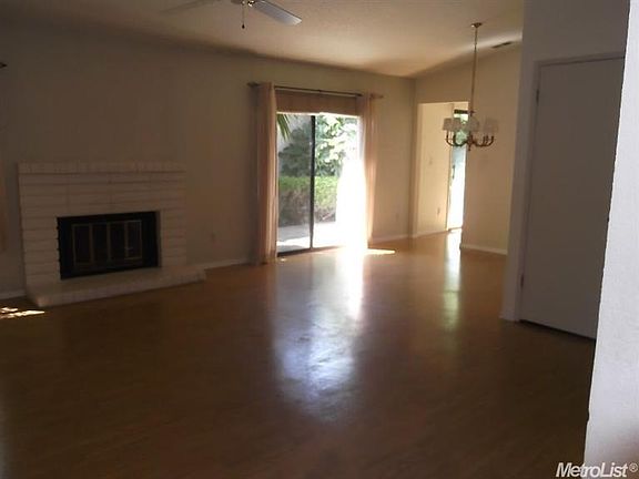 2nd image of 6030 Carolina Cir
