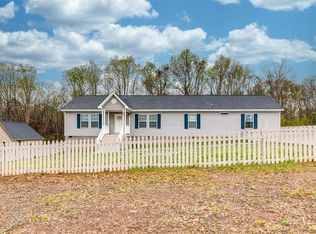 218 Hogg Rd, Williamston, SC 29697